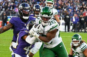 New York Jets place franchise tag on running back Breece Hall