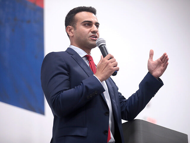 Abraham Hamadeh speaking with attendees at a candidate forum hosted by the Arizona Legisla