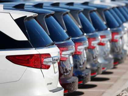 Title: Biz New Car Sales Image ID: 20083185930891 Article: In this Sunday, March 22, 2020,