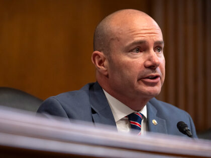 Title: Senate Forest Service Image ID: 25191578150675 Article: Committee chairman Sen. Mik