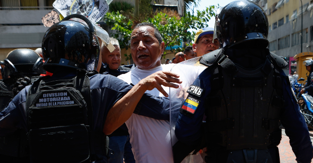 Venezuelan Police Deploy Tear Gas on Peaceful Protesters Demanding Better Wages