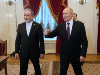 Iran Sends Foreign Minister to Russia After Trump Gives Up on In-Person Talks