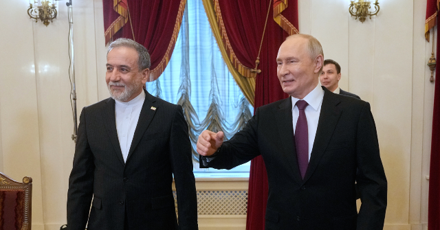 Iran Sends Foreign Minister to Russia After Trump Gives Up on In-Person Talks