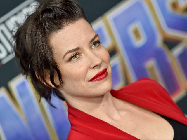 LOS ANGELES, CALIFORNIA - APRIL 22: Evangeline Lilly attends the World Premiere of Walt Di