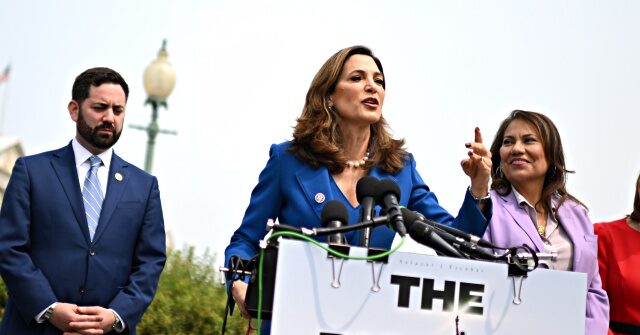 Image for Politifact Admits 'Pool of Millions' of Illegals Could Benefit from 'DIGNIDAD Act'