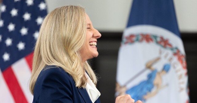 Virginia Residents Vote in Favor of Redistricting Referendum