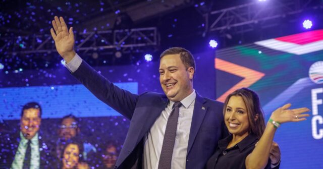 South Africa’s Second-Biggest Party Elects Cape Town Mayor Hill-Lewis as Leader