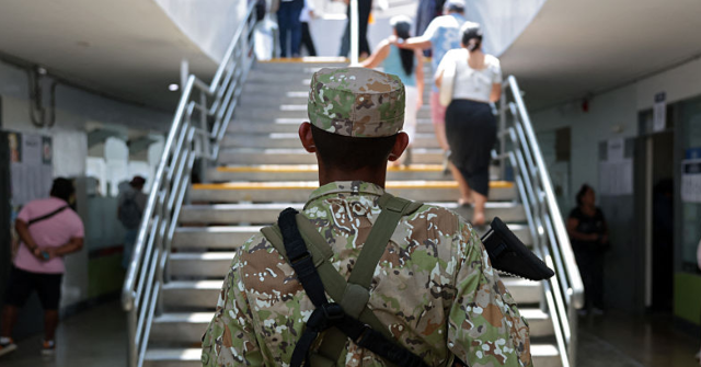 Report: Peruvians Trafficked Through False Russian Work Offers to Fight in Ukraine