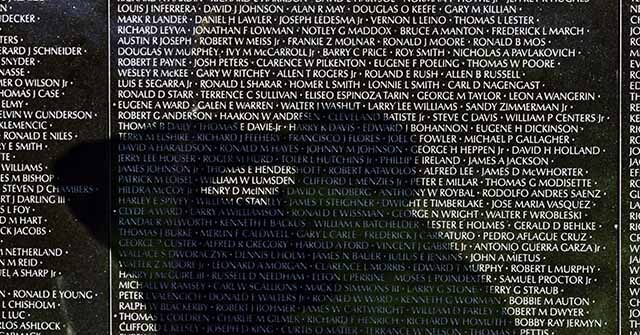 PHOTOS: Vietnam Veteran Gets Big Welcome Home After Honor Flight