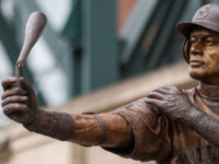 WATCH: Bat Breaks On Ichiro Suzuki Statue During Unveiling