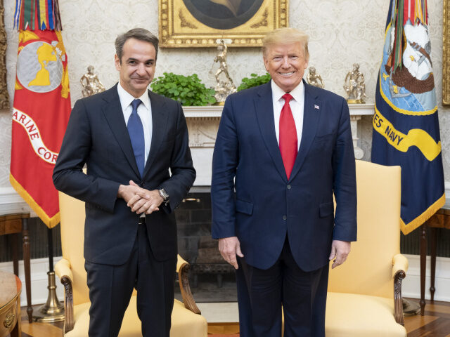 Trump: Greece Is ‘Terrific’ Ally, Mitsotakis ‘Terrific Guy’ and Right About Looming