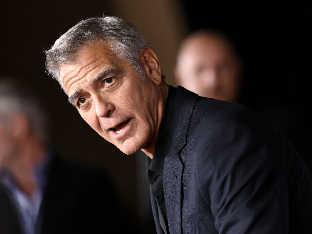georgeclooney LOS ANGELES, CALIFORNIA - NOVEMBER 11: George Clooney attends the Los Angeles Premiere of