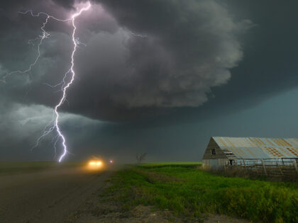 weather tornado farm stormclouds