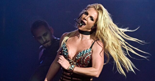 Brittany Spears Enters Rehab Following DUI Arrest