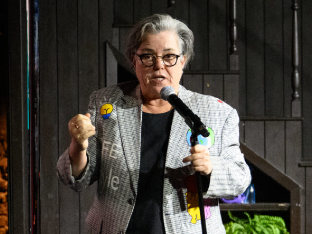 rosieOdonnell HOLLYWOOD, CA - SEPTEMBER 18, 2024: Comedian Rosie O'Donnell gives a surprise perform