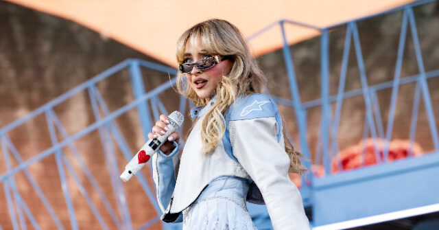 Sabrina Carpenter Apologizes After Backlash for Calling Arabic Chant 'Weird' During Coachella Set