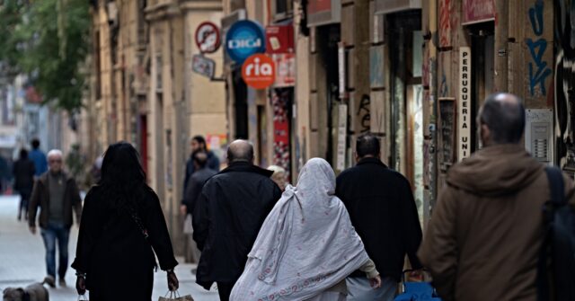 Report: 20% of Spain's Population Is Now Foreign-Born