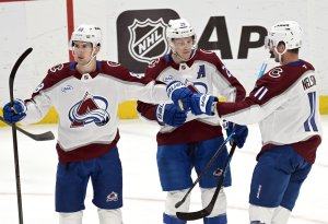 Avalanche plan to refocus after clinching Presidents' Trophy