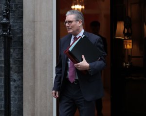 Britain's Starmer heads to Gulf after U.S.-Iran cease-fire