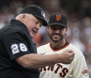 Giants rookie manager Tony Vitello draws first ejection against Mets