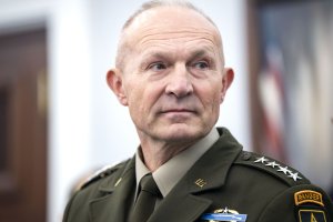 Hegseth pushes out Army chief of staff