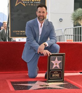 Noah Wyle gets 2,840th star on Hollywood Walk of Fame
