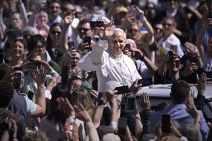 Pope Leo beseeches warring nations to lay down arms in Easter address