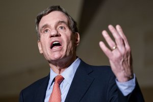 Sen. Mark Warner's 36-year-old daughter dies