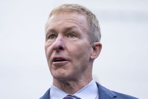 United Airlines CEO approached American Airlines with merger plan