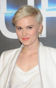 Veronica Roth revisiting 'Divergent' universe with 'Sixth Faction'