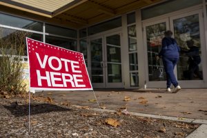 Virginia Supreme Court hears GOP challenge to new congressional map