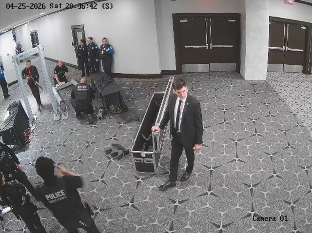 Exclusive: Former NAVY Seal Details Shocking WHCA Security Failures