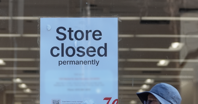 Chicago Official Calls for 'Criminal Charges' Against Walgreens for Closing Store on Violent South Side
