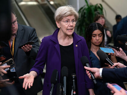 Title: Iran US Senate Image ID: 26069596643478 Article: Sen. Elizabeth Warren, D-Mass., sp