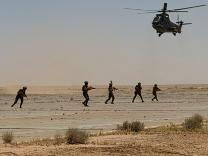 Army forces launch an investigative operation in the Nukhaib desert, southwest of Karbala