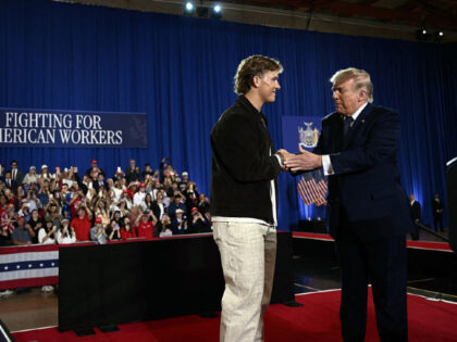 Brendan SMIALOWSKI _ AFP via Getty Images (1)