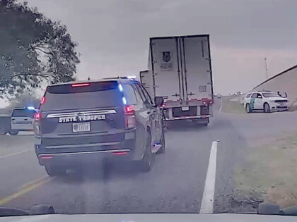 DPS Trooper Finds 20 Illegal Aliens Hidden in Truck During Traffic Stop near Texas Border