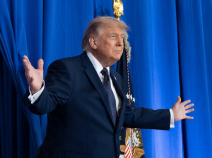 President Donald J. Trump delivers remarks on the economy at Rockland Community College in