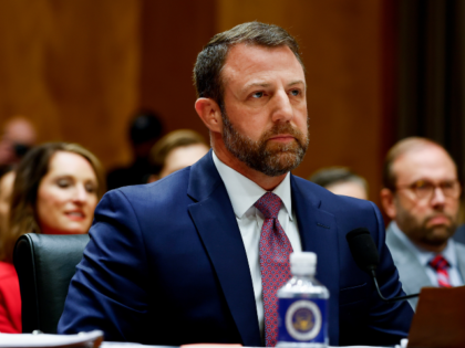 Markwayne Mullin’s DHS Readies Lawsuits Against Migrants Who Push Fraudulent Asylum Claims