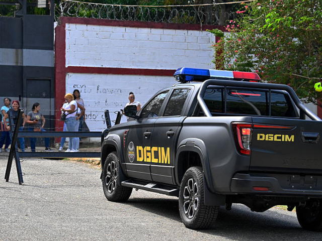 A patrol of the General Directorate of Military Counterintelligence (DGCIM) remains parked