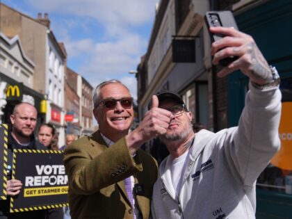 Party of Workers: Farage’s Reform UK Vows to Cut Tax on Overtime