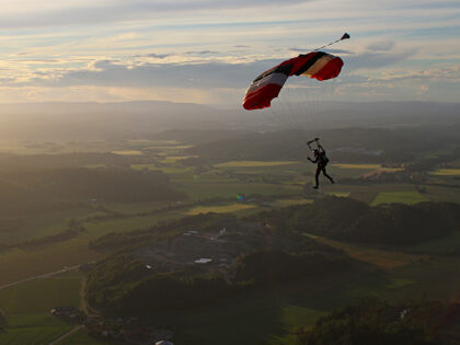 skydiver