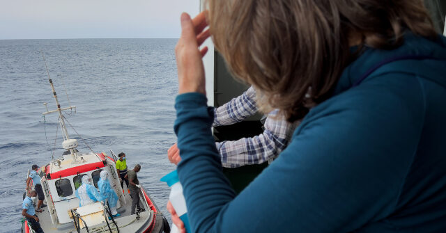 CDC: Risk of Cruise Ship Hantavirus Spreading to U.S. Public Is 'Low'