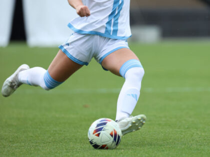 University of Washington’s Women’s Soccer Team Played a High School Boys Team, and the 