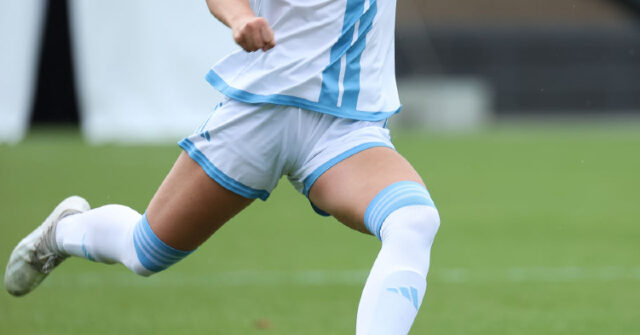 U of WA Women’s Soccer Team Played a High School Boys Team, and the Result Was Shocking