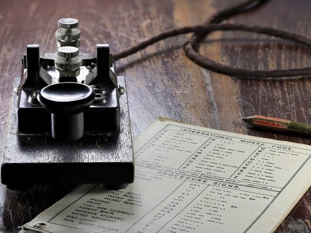 Morse Code telegraph device