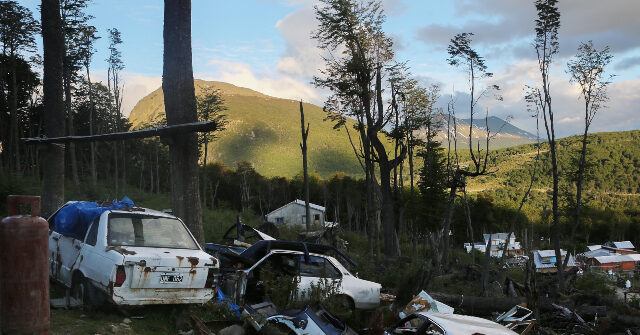 PHOTO: 'Patient Zero' Who Died in Hantavirus Outbreak Had Visited Rat-Infested Argentine Landfill in 'the City at the End of the World'