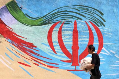 An anti-US and anti-Israel mural on a wall in Tehran on May 10