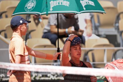 Aryna Sabalenka won through the heat at the French Open
