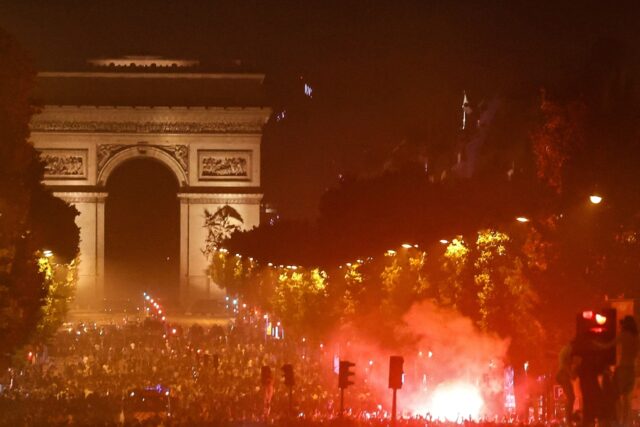 Celebrations across France for PSG's victory over Arsenal in the UEFA Champions Leagu